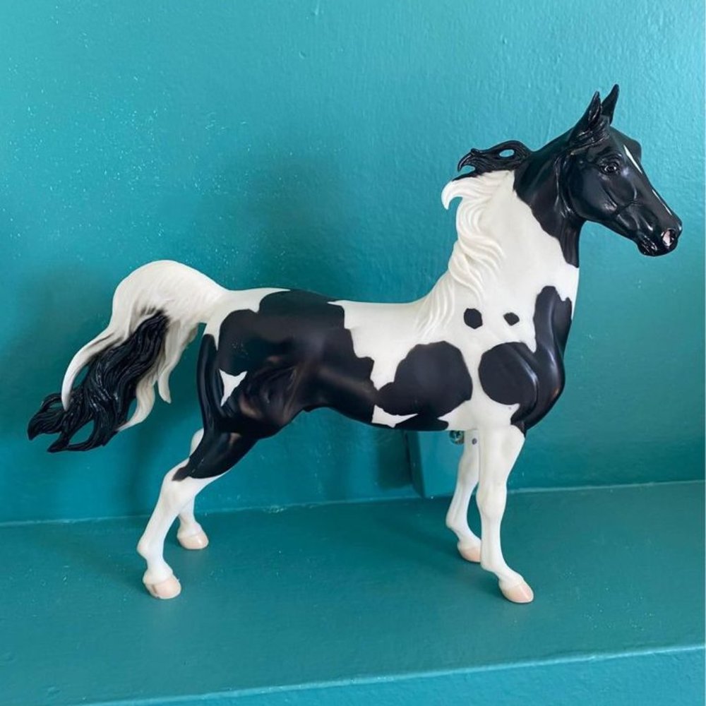 Breyer Traditional Tall Saddlebred Black White Pinto